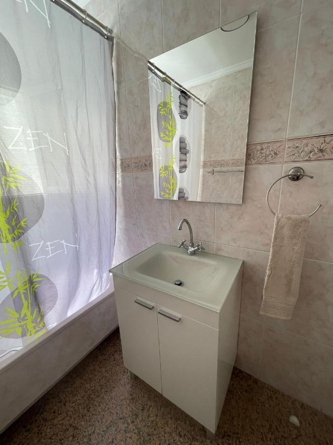 Encantadora Habitación Privada cerca del mar Málaga Exterior foto